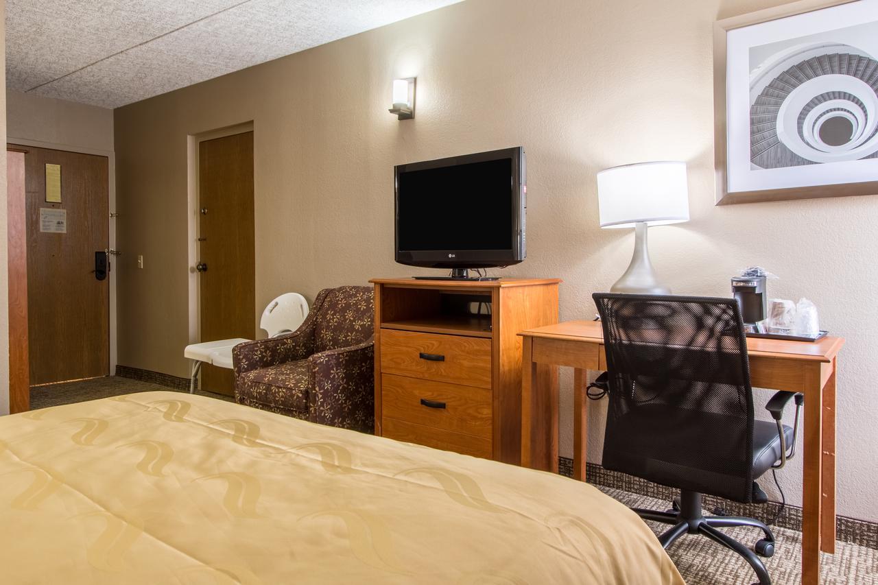 Greenridge Hotel Wickliffe Ngoại thất bức ảnh